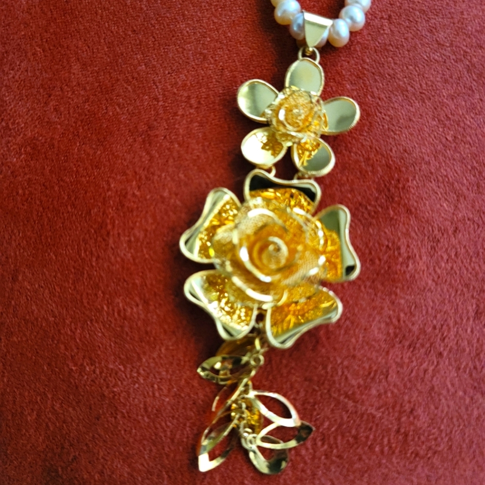 21k solid gold pendant